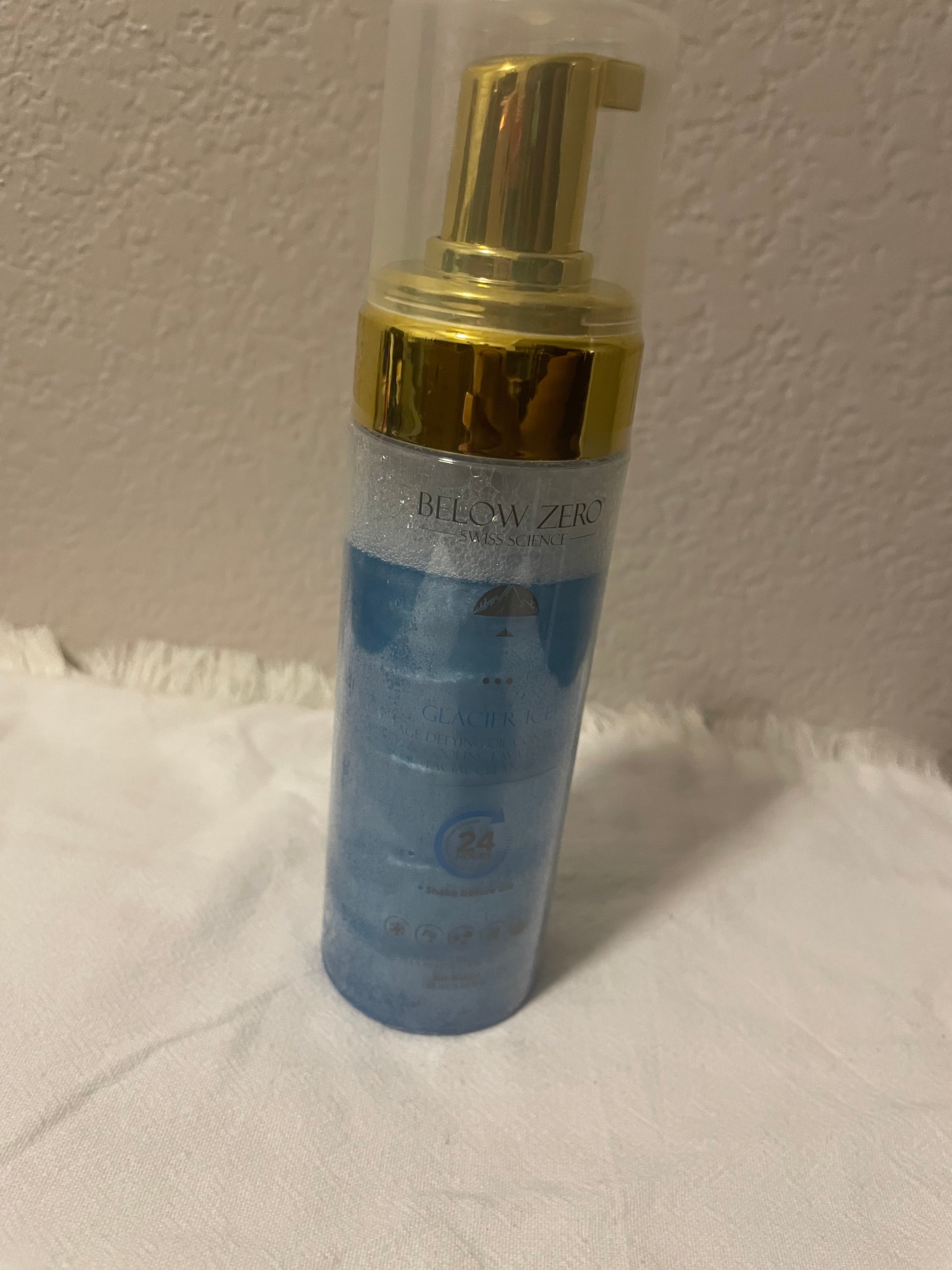 Below Zero Glacier Ice Age Defying Oil Control Lava Foam Cleanser