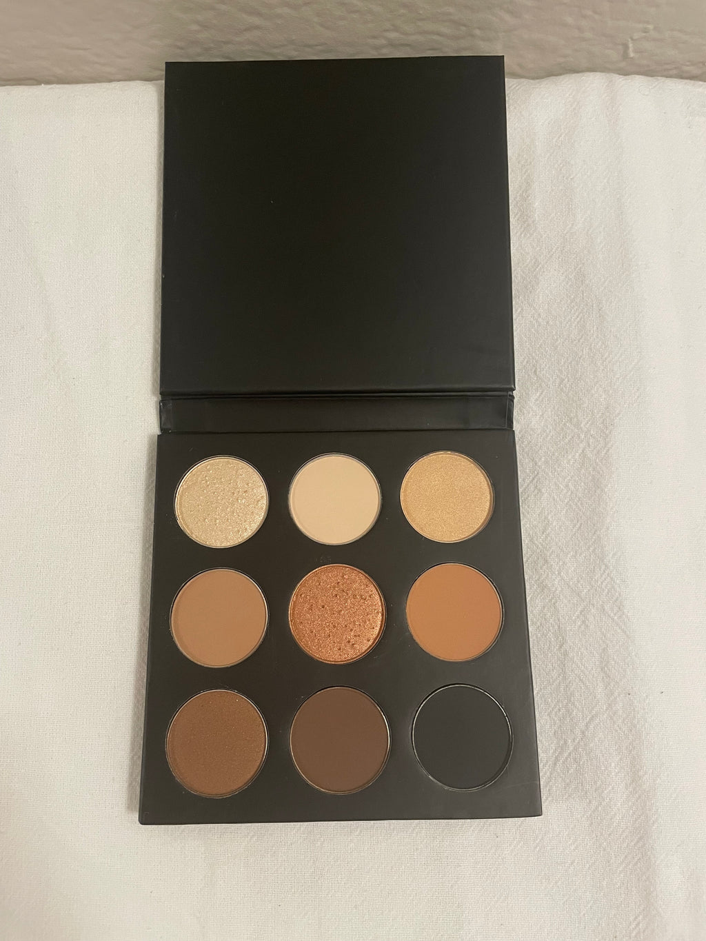 Studio Makeup On The Go Eyeshadow Palette