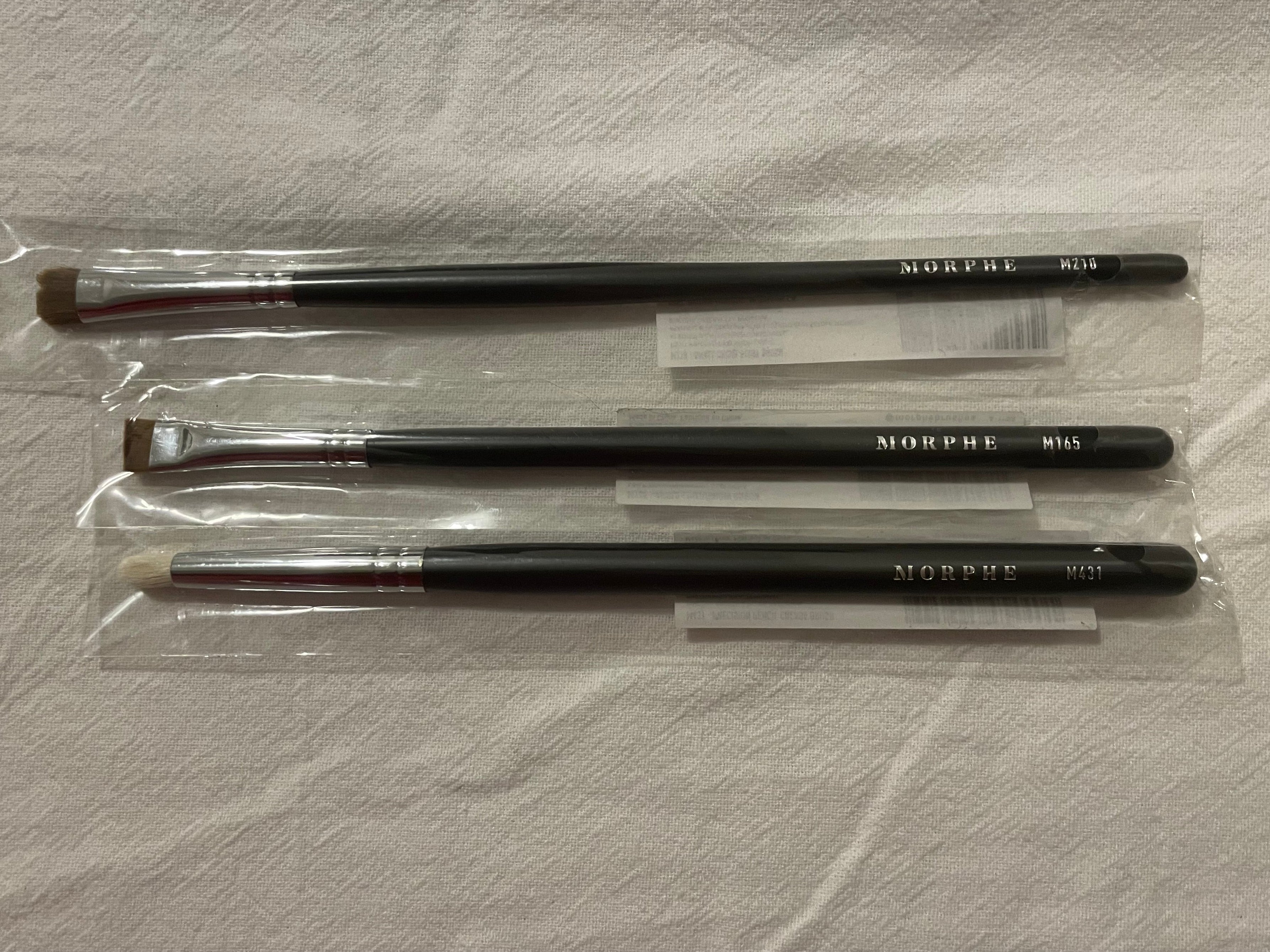 Morphe Makeup Brush Bundle (Small Chisel Fluff Brush, Precision Pencil Crease Brush, Angle Liner/Brow Brush)